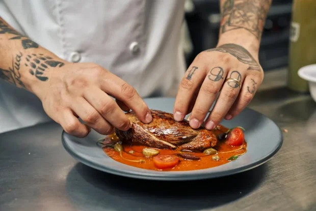 – magret → Le magret de canard se déguste parfaitement avec une sauce sucrée-salée : Guide pratique étape par étape