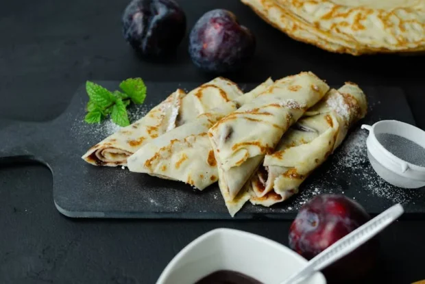 – recette crepe → Essayez cette recette crepe rapide pour obtenir des crêpes moelleuses et savoureuses.